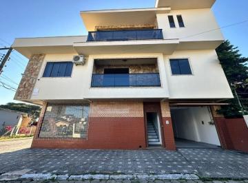 Casa · 260m² · 3 Quartos · 2 Vagas · Sobrado em São João, Itajaí/SC de 260m² 3 quartos para locação R$ 6.000,00/mes