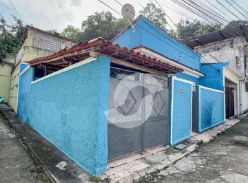 Casa · 52m² · 2 Quartos · 2 Vagas · Casa em Santa Rosa, Niterói/RJ de 52m² 2 quartos à venda por R$ 399.000,00
