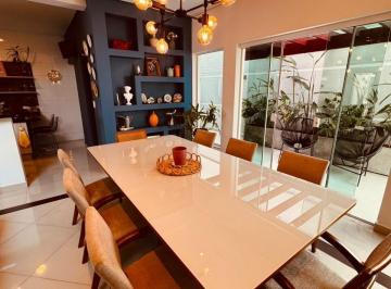 Casa · 250m² · 3 Quartos · 4 Vagas · Sobrado em Loteamento Villa Branca, Jacareí/SP de 0m² 3 quartos à venda por R$ 1.600.000,00