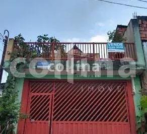 Casa · 250m² · 3 Quartos · 3 Vagas · Sobrado em Vila Martins, Carapicuíba/SP de 250m² 3 quartos à venda por R$ 450.000,00