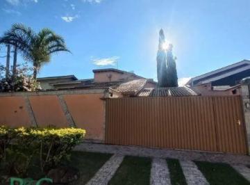 Casa · 208m² · 3 Quartos · 4 Vagas · Sobrado em Vila Petrópolis, Atibaia/SP de 208m² 3 quartos à venda por R$ 1.160.000,00