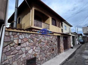imovel_6288_43659.jpg · Casa no bairro Sao Sebastião, no segundo pavimento.