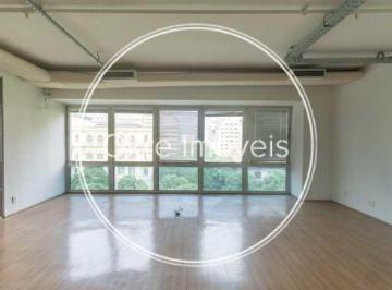 Comercial · 300m² · Andar : / Comercial / Centro