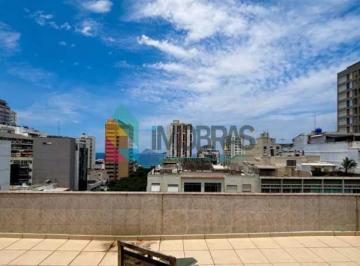 Apartamento · 117m² · 3 Quartos · Viva o Estilo Ipanema: Cobertura com Terraço e Vista para o Mar