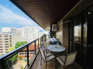 Apartamento · 235m² · 3 Quartos · 2 Vagas · Maravilhoso 3 quartos, sendo 1 suite, com duas vagas e varanda com vista livre e