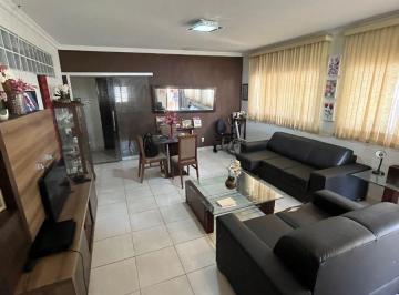Casa de 4 quartos, Brasília · VENDO CASA PARA REFORMAR OU TERRENO, VILLAGES ALVORADA!
