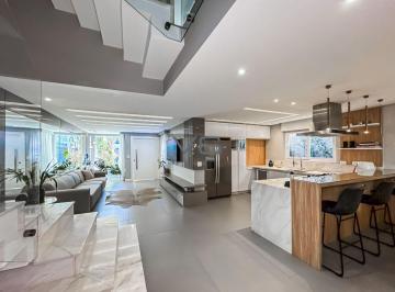 Casa de 3 quartos, São José dos Pinhais · Luxo, lazer privativo e vista panorâmica: seu novo refúgio de 265m² no Recanto das Andorinhas.