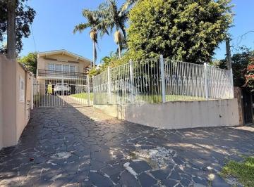 Casa · 303m² · 3 Quartos · 2 Vagas · Casa térrea com 300m², 3 dormitórios, 1 suíte e pátio amplo - Tristeza/ ZS - POA