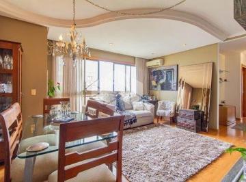 Apartamento · 87m² · 3 Quartos · 2 Vagas · Apartamento 3 dormitórios, 1 suíte,(Transformado em 2 quartos e 1 suite) 2 vagas, no bairro Passo da