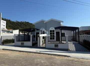 Casa · 81m² · 3 Quartos · 2 Vagas · Casa à Venda em Bom Viver - 3 Dormitórios, sendo 1 suíte e 81m²