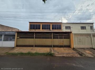 Casa de 4 quartos, Ceilândia · Excelente Sobrado na QNR 01 -ACEITA FINANCIAMENTO COM LAUDO TECNICO