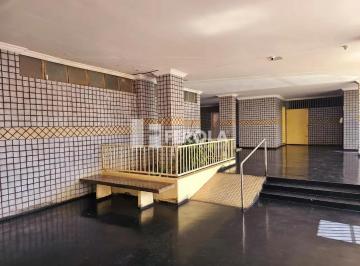 Apartamento de 2 quartos, Guará · QI 05 - 98224-8049 - ARMARIO - METRO - CENTRO GUARA - VARANDA SERVIÇO