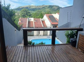 Casa · 124m² · 3 Quartos · 1 Vaga · Casa a venda com piscina de 3 dormitórios em porto alegre