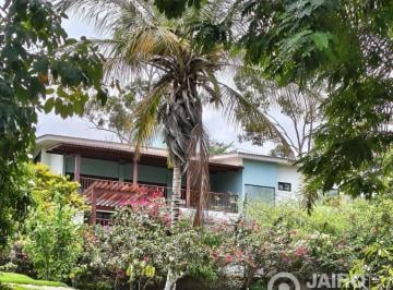 Casa de 6 quartos, Gravatá · Casa em condomínio fechado à venda no Centro com 6 quartos