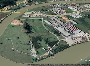 Foto 01 · TERRENO INDUSTRIAL  FRENTE AO RIO ITAJAÍ AÇU E PRÓXIMO A BR-101 LOCAL IDEAL PARA EMPRESAS DO RAMO NÁ