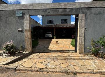 Casa de 6 quartos, Vicente Pires · Casa Ampla com 2 Pavimentos + Edícula – 5 Quartos e Reformada