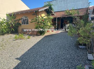 Foto 01 · Casa 1 dormitório no Adhemar Garcia - com varanda e ótima localização - Joinville/SC