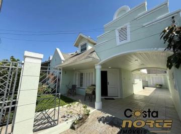 Casa · 150m² · 3 Quartos · 2 Vagas · Casa Mobiliada e Próximo do Mar em Tramandaí