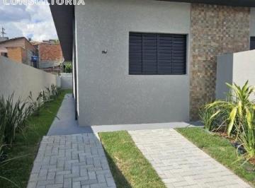 Foto 01 · Casa térrea à venda no Jardim São Felipe, dois dormitórios sendo uma suíte, sala e cozinha integrada