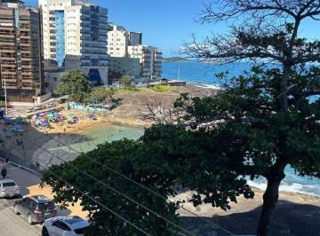 Apartamento · 4 Quartos · Apartamento à venda no Centro de Guarapari-ES: 4 quartos, 2 suítes, Frente para o mar e salão de fes