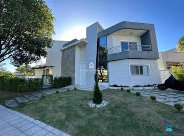 Casa · 220m² · 4 Quartos · Casa com 4 quartos em condomínio fechado à venda na Serra ES