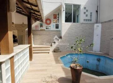 Casa · 3 Quartos · Casa á venda no Centro de Guarapari/ES- 3 Quartos Amplos