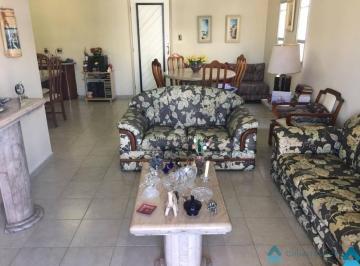 Apartamento · 192m² · 3 Quartos · Apartamento à venda no Centro de Guarapari com 3 quartos