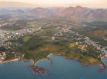 Terreno · 659m² · Terreno á venda no Condomínio Alphaville Três Praias em Guarapari