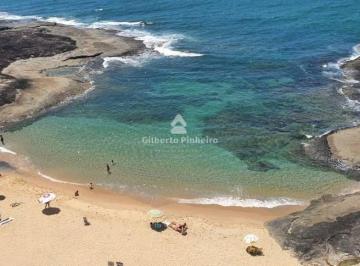 Apartamento · 369m² · 5 Quartos · Excelente cobertura com uma vista privilegiada para o mar da Praia das Virtudes