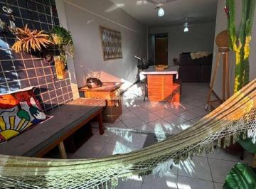 Apartamento · 3 Quartos · Lindo Apto Á Venda no Centro de Guarapari Es- 3 Quartos