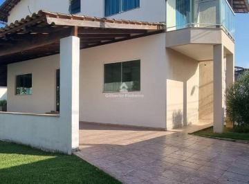 Casa · 570m² · 3 Quartos · Conforto e Espaço em Itapebussu: Casa Duplex com Suíte e Home Office