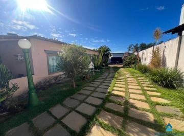 Casa · 4 Quartos · Casa à venda Guarapari-ES 4 quartos, churrasqueira e 3 vagas de garagem