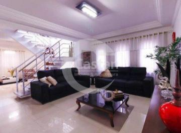 Casa · 120m² · 3 Quartos · 5 Vagas · Sobrado em Tatuapé