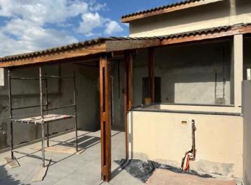 Apartamento · 96m² · 2 Quartos · 1 Vaga ·
Apto baixo condomínio no Jardim Irene com sala, cozinha, quintal e