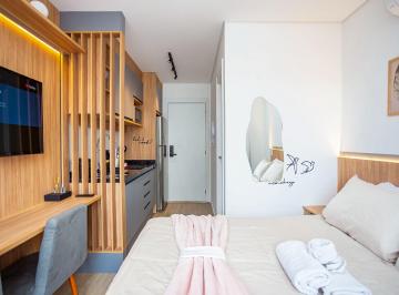 Apartamento de 1 quarto, Curitiba · Studio mobiliado e focado em Airbnb à venda no Centro de Curitiba