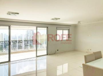 Apartamento · 145m² · 3 Quartos · 3 Vagas · Apartamento de 145 m², 3 suítes, 3 vagas, depósito e churrasqueira na varanda à venda no Campo Belo.