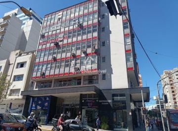 Comercial · 79m² · 2 Quartos · Sala aérea comercial à venda, em São Pelegrino