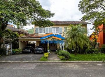 Casa · 360m² · 5 Quartos · 2 Vagas · Casa com Amplitude e Conforto: Casa com 5 Dormitórios e Lazer Completo