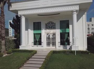 89f001f5-b9fe-44b7-8059-aded6fc34065-17737560756836.jpg · Casa mobiliada à venda no Condomínio Horizontal Praia Brava em Itajaí