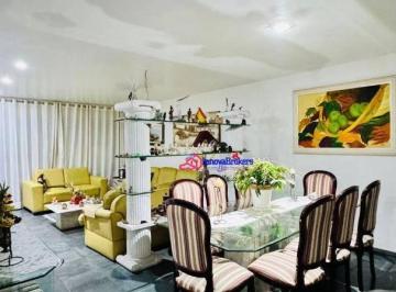 f879626e60ca2bf02314bcac30a2f7be3d23bbee · Casa com 4 dormitórios à venda por R$ 2.200.000,00 - Vila Galvão - Guarulhos/SP