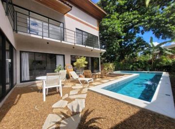 Casa de 4 quartos, São Sebastião · Casa com 4 quartos SENDO 3 SUITES e 400 m² à venda em Toque Toque Pequeno