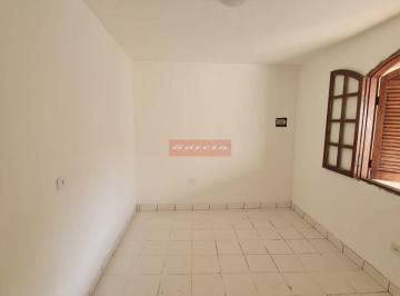Casa · 60m² · 2 Quartos · 1 Vaga · Casa para locação, 2 dorm sala, cozinha, 2 Wcs, lavanderia.  Nao e independente