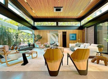 Casa · 818m² · 5 Quartos · 6 Vagas · Residência exclusiva na Fazenda Vila Real de Itu — privacidade absoluta e integração com a natureza