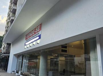 Comercial · 1800m² · Excelente oportunidade para investidores e empresas que buscam um espaço amplo, versátil e muito bem