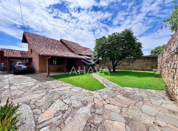 Casa · 1000m² · 4 Quartos · 8 Vagas · Casa com 4 Quartos para aluguel, 300m², Bandeirantes, Próximo à Lagoa da Pampulha