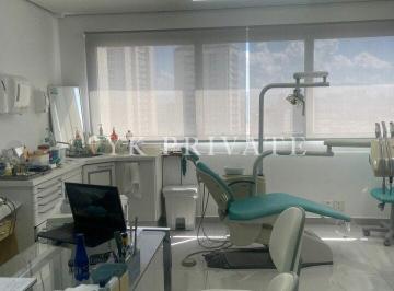Comercial · 32m² · 3 Quartos · 1 Vaga · Sala Comercial de 32m, 2 salas, 1 copa e 1 vaga de garagem