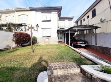 Casa · 150m² · 3 Quartos · 2 Vagas · Crédito Real Imóveis Petrópolis vende: Apartamento Padrão - Floresta