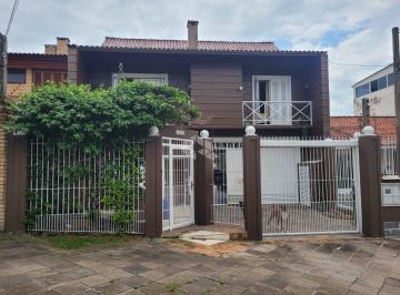 Casa · 280m² · 4 Quartos · 3 Vagas · Excelente casa de 4 dormitórios e piscina no bairro Chacará das Pedras, Porto Alegre.