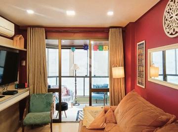 Apartamento · 105m² · 3 Quartos · 1 Vaga · Apartamento 3 dormitórios, 2 varandas, 3 banheiros , 1 closet e 1 vaga à venda no Menino Deus, Porto