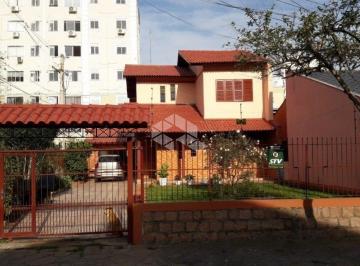 Casa de 3 com garagem no Nonoai · Crédito Real Vende. Casa de 3 dormitórios